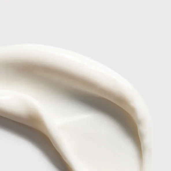Hydrating-Light-Cream-formula_900x.webp