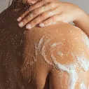 stillness_body_cleanser_aplication_03_1125x.webp