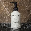 stillness_shower_oil_aplication_03_1125x (1).webp