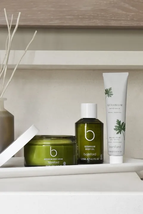 geranium-hand-balm-web-optimised (1).webp