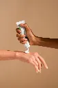 hands-geranium-hand-balm-lifesty.webp